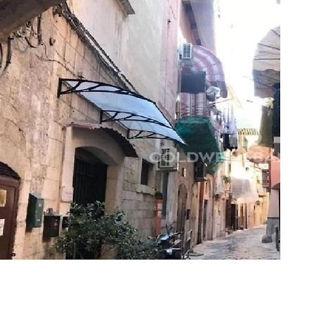 Apartamento Al Vecchio Arco A Bari Vecchia Exterior foto